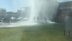 بالفيديو: انفجار أنبوب مياه رئيسي في مدخل يافا الشمالي 